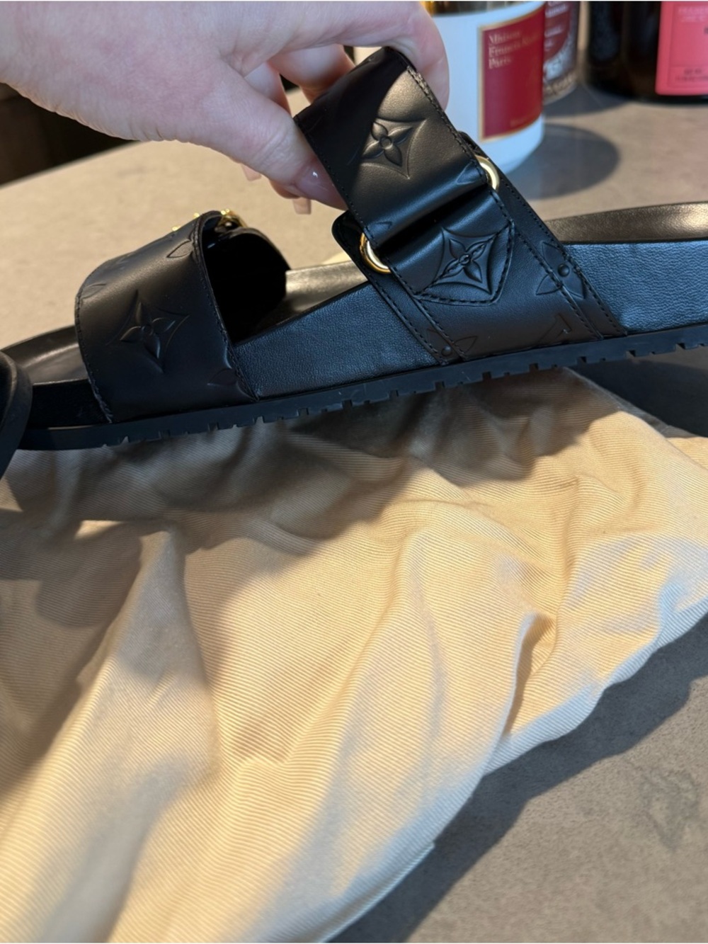 Bom Dia Flat Comfort Mule Black EU 38.5 Louis Vuitton LV - Picture 11 of 15